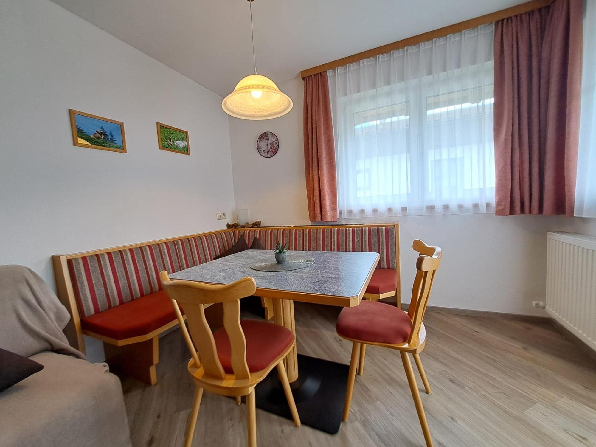 Apart-Alpin Stanzach Exterior photo