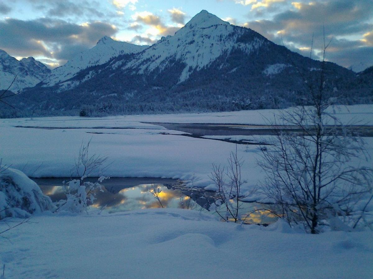 Apart-Alpin Stanzach Exterior photo